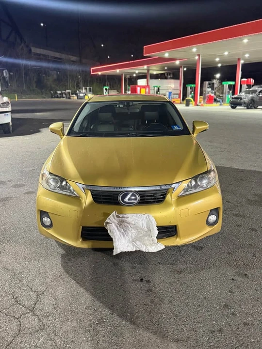 2011 Lexus CT - Image 3 of 10