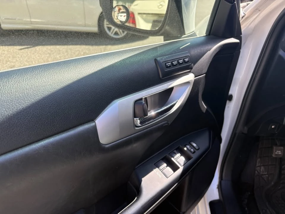 2011 Lexus CT - Image 19 of 19
