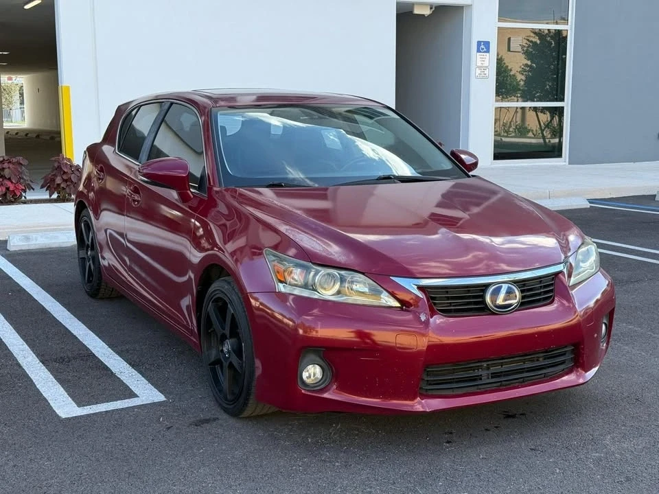 2011 Lexus CT - Image 2 of 9