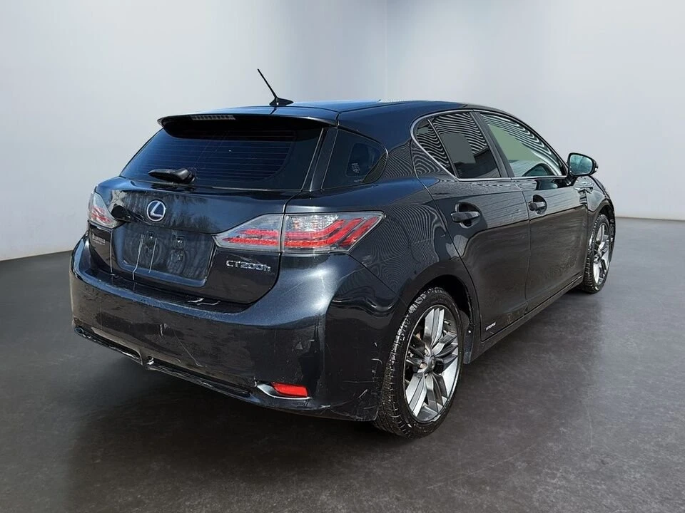 2011 Lexus CT - Image 9 of 20