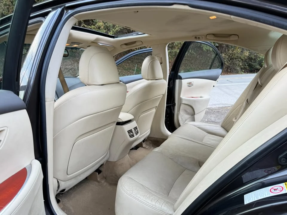 2011 Lexus ES 4th Gen - Image 11 of 19