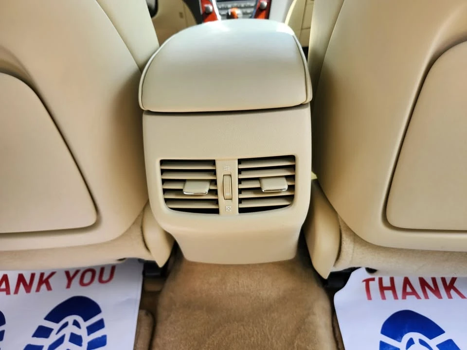 2011 Lexus ES 5th Gen - Image 17 of 19
