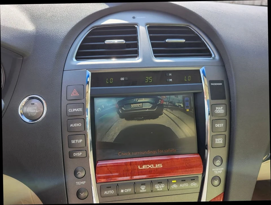 2011 Lexus ES 5th Gen - Image 19 of 19