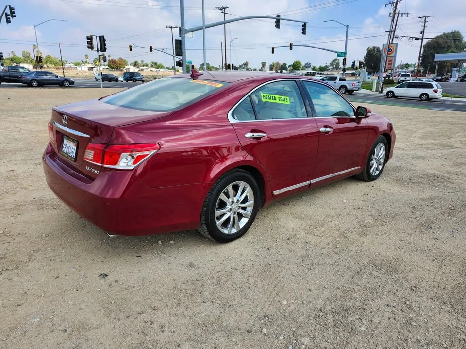 2011 Lexus ES 5th Gen - Image 6 of 19