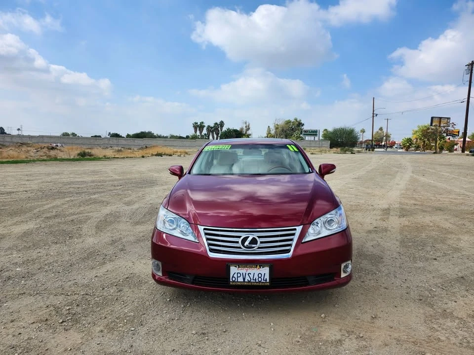 2011 Lexus ES 5th Gen - Image 3 of 19