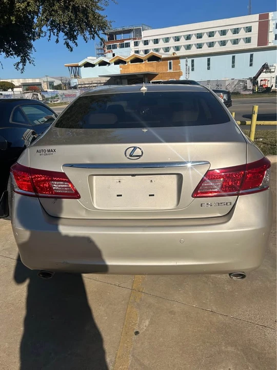 2011 Lexus ES 4th Gen - Image 6 of 13