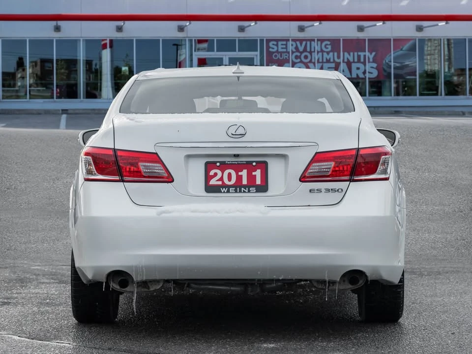 2011 Lexus ES 4th Gen - Image 5 of 16