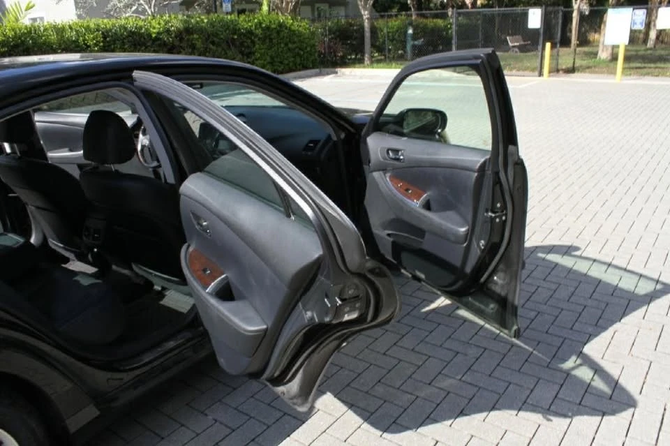 2011 Lexus ES 5th Gen - Image 12 of 14