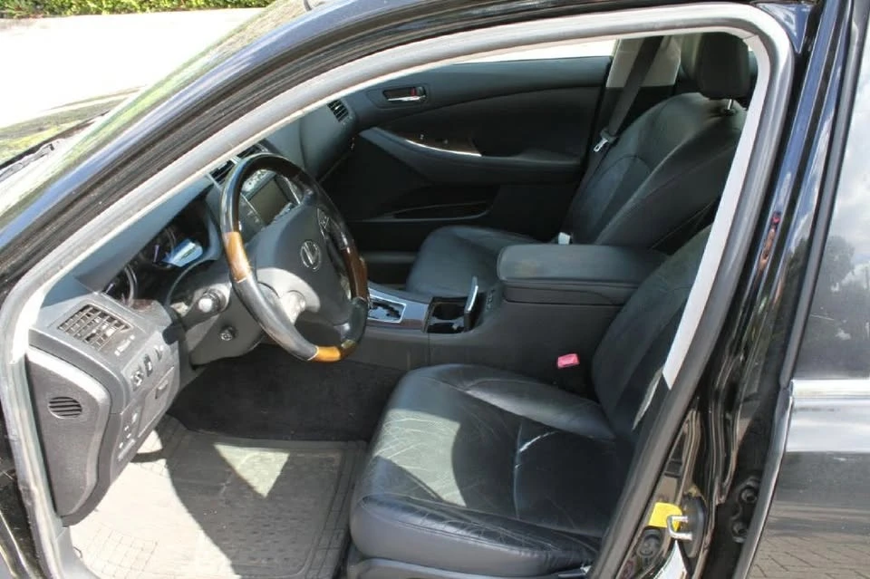 2011 Lexus ES 5th Gen - Image 9 of 14