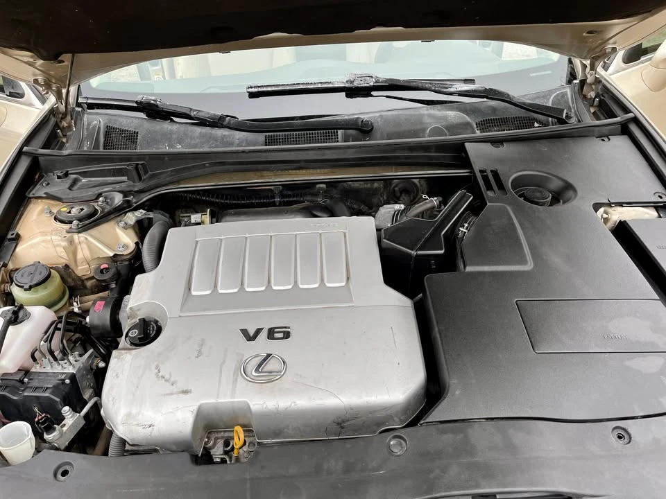2011 Lexus ES 5th Gen - Image 12 of 15
