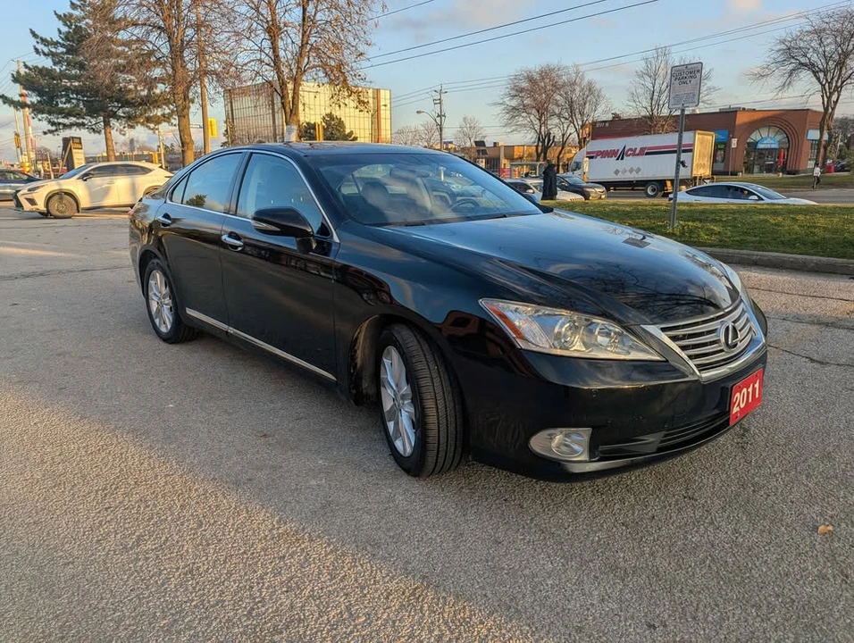 2011 Lexus ES 4th Gen - Image 3 of 16