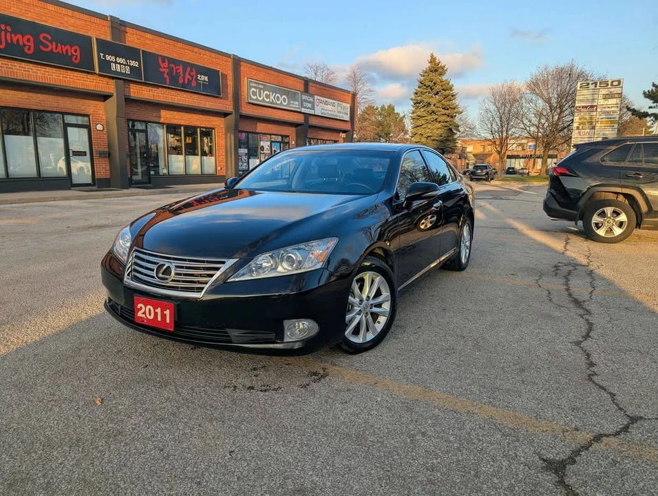 2011 Lexus ES 4th Gen - Image 2 of 16