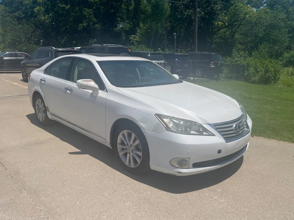 2011 Lexus ES 4th Gen - Image 3 of 17