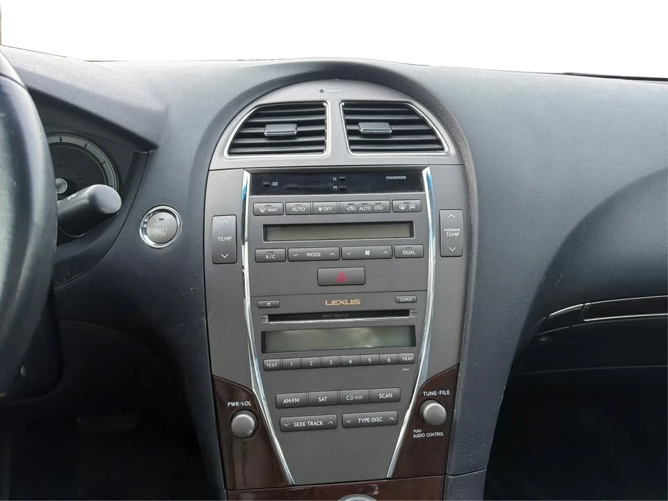 2011 Lexus ES 5th Gen - Image 15 of 17