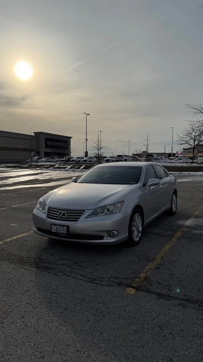 2011 Lexus ES 5th Gen - Image 3 of 19