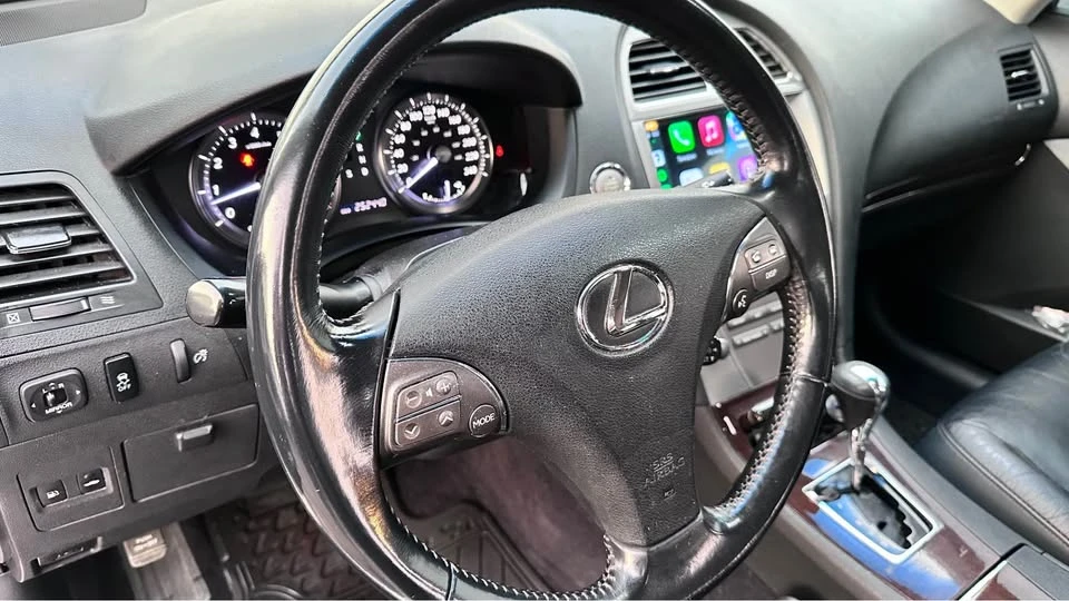 2011 Lexus ES 5th Gen - Image 14 of 19