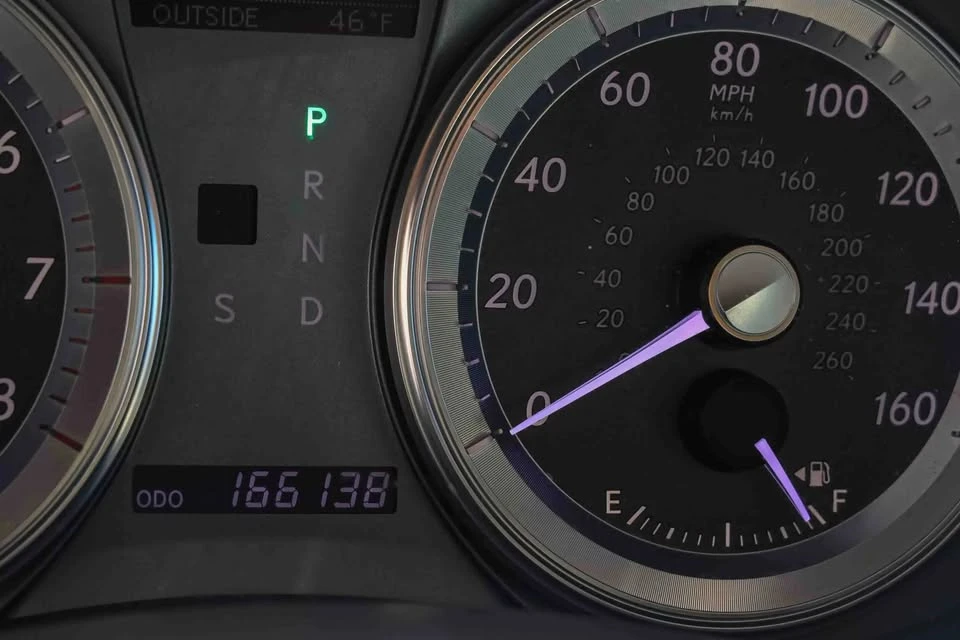2011 Lexus ES 5th Gen - Image 8 of 20