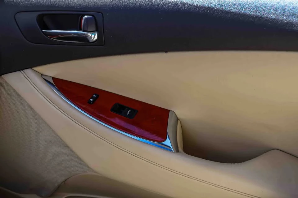 2011 Lexus ES 5th Gen - Image 15 of 20