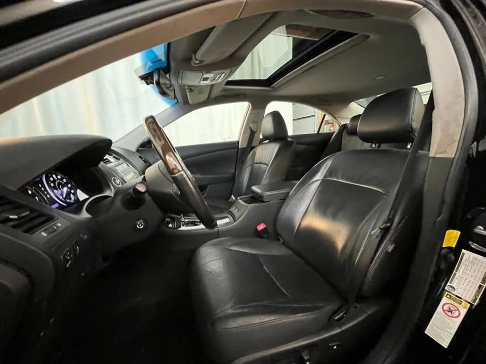 2011 Lexus ES 5th Gen - Image 11 of 18