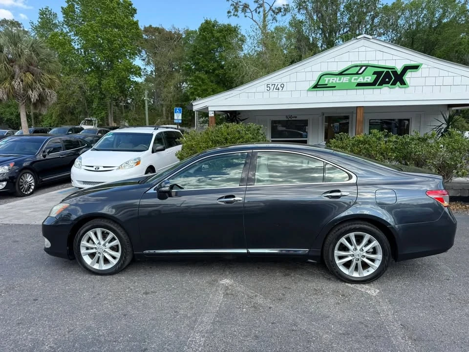 2011 Lexus ES 5th Gen - Image 4 of 20