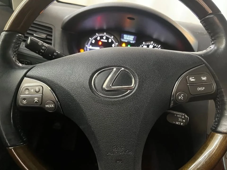 2011 Lexus ES 5th Gen - Image 15 of 18