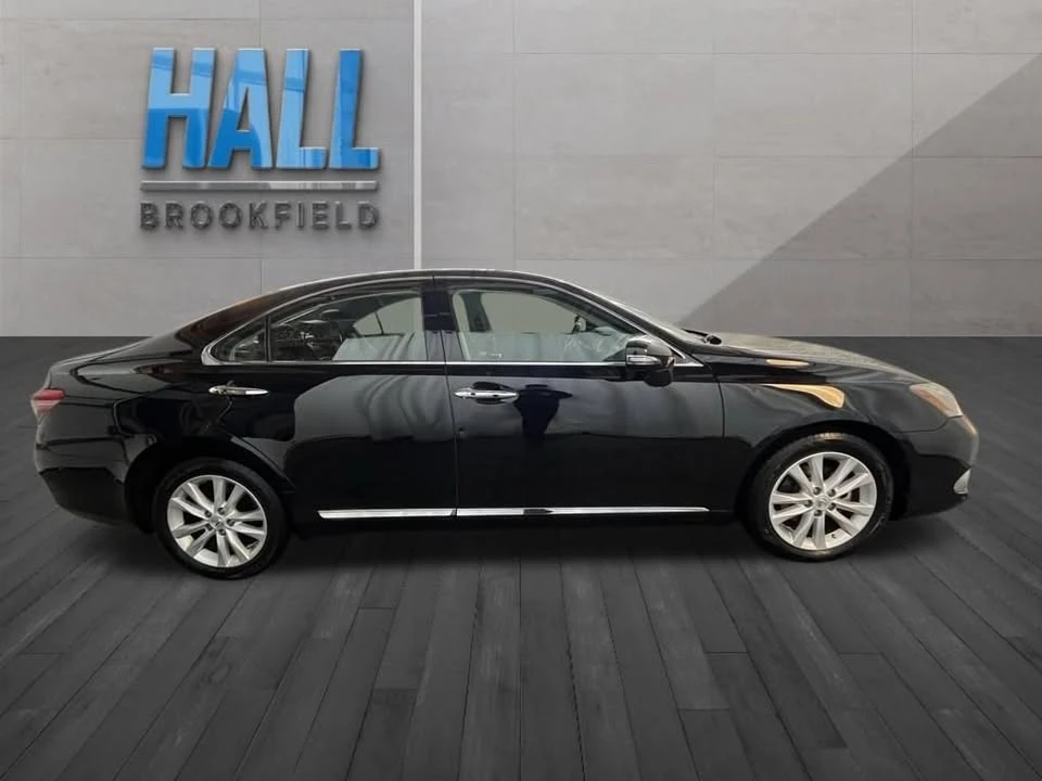 2011 Lexus ES 5th Gen - Image 4 of 18