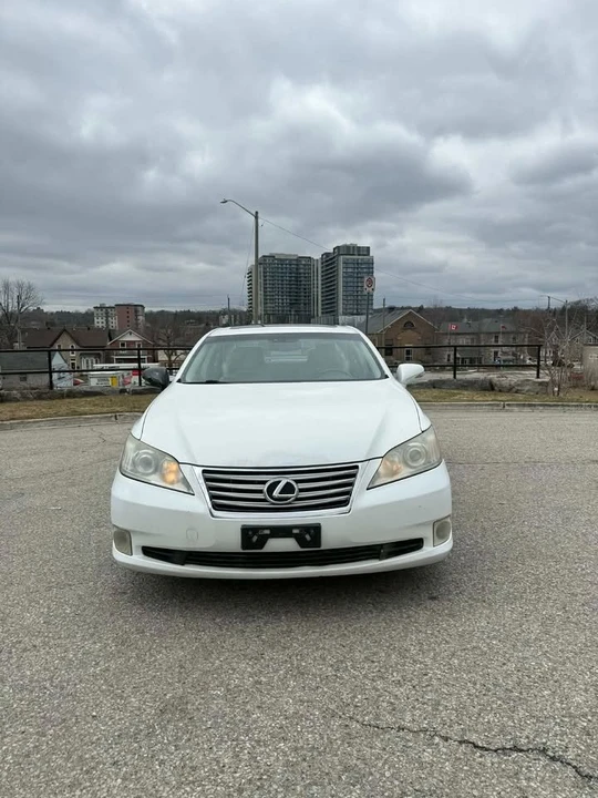 2011 Lexus ES 5th Gen - Image 2 of 18