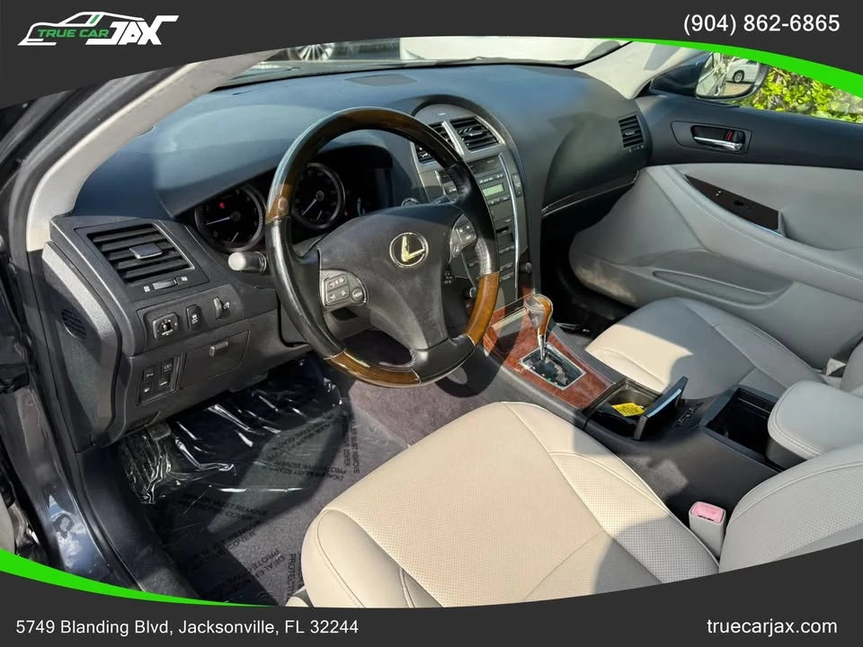 2011 Lexus ES 5th Gen - Image 10 of 20
