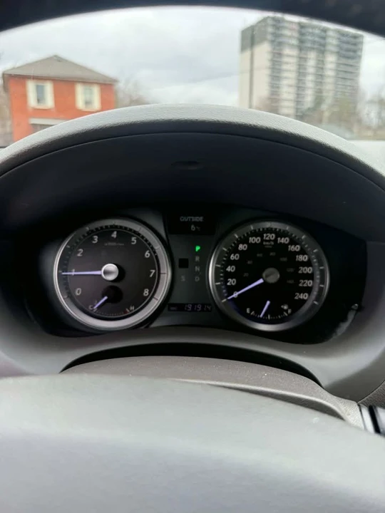 2011 Lexus ES 5th Gen - Image 13 of 18