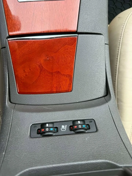 2011 Lexus ES 5th Gen - Image 12 of 18
