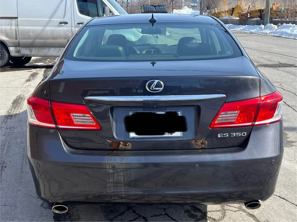 2011 Lexus ES 5th Gen - Image 5 of 9