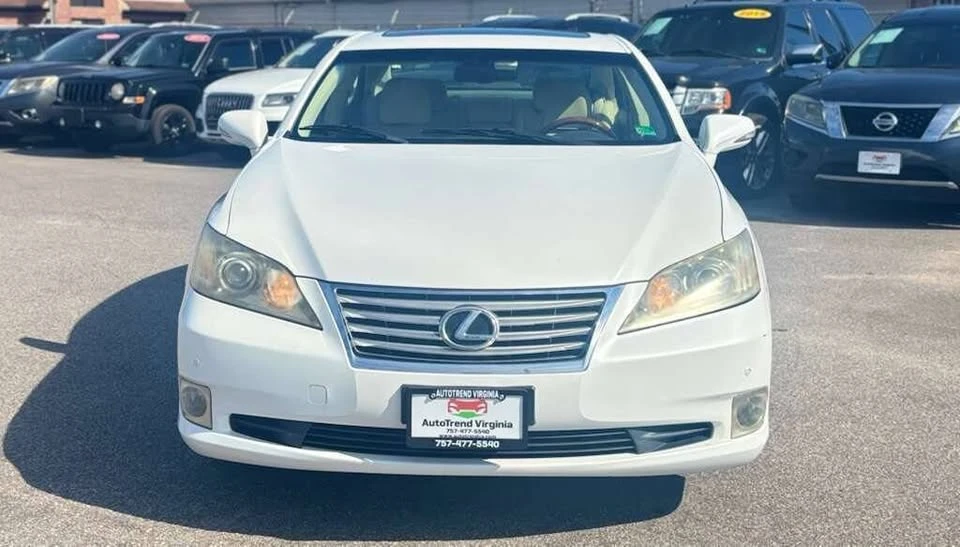 2011 Lexus ES 5th Gen - Image 4 of 20