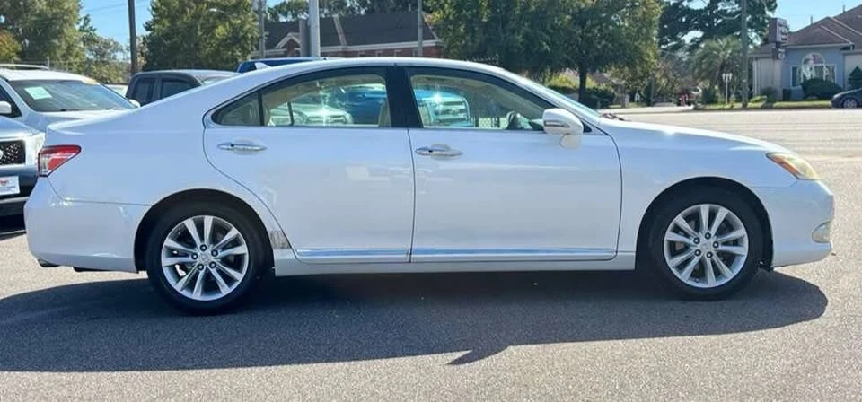 2011 Lexus ES 5th Gen - Image 6 of 20