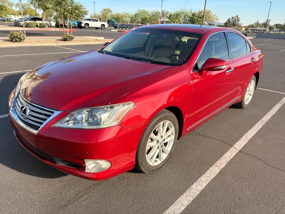 2011 Lexus ES 5th Gen - Image 3 of 13