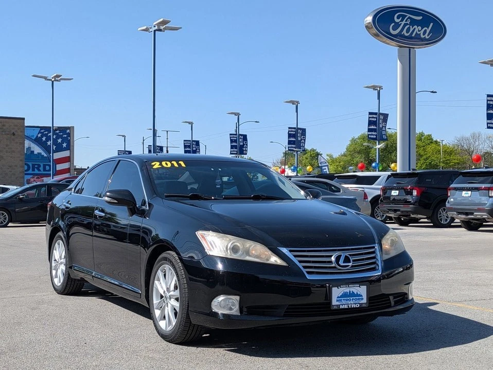 2011 Lexus ES 5th Gen - Image 3 of 21