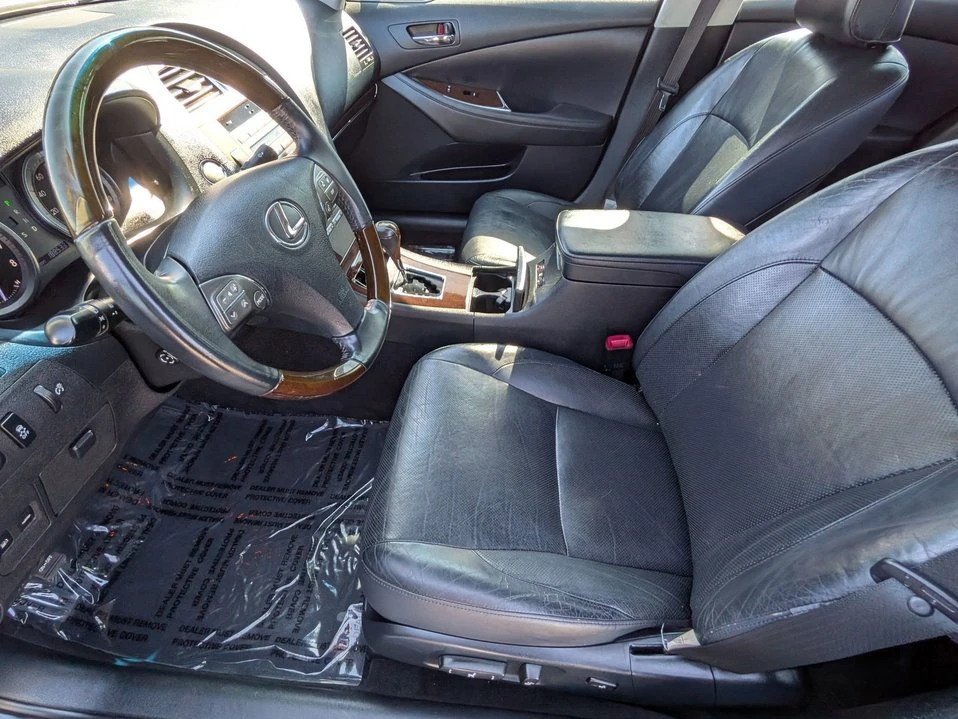 2011 Lexus ES 5th Gen - Image 14 of 21