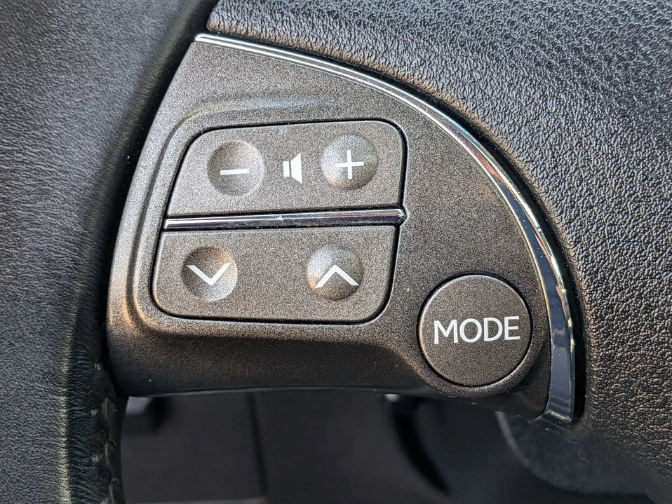 2011 Lexus ES 5th Gen - Image 17 of 21