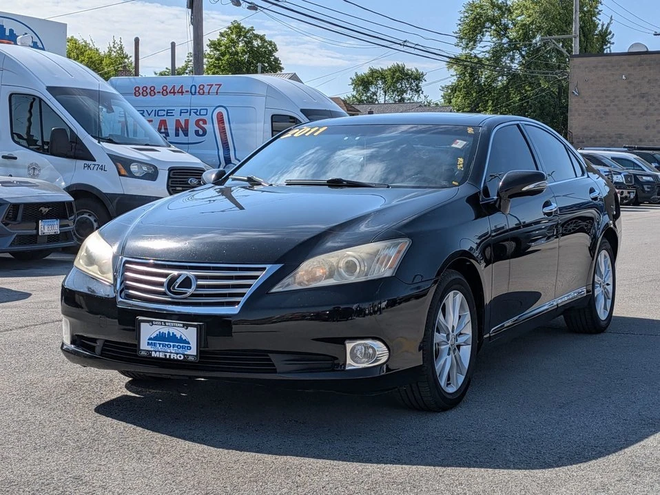 2011 Lexus ES 5th Gen - Image 9 of 21