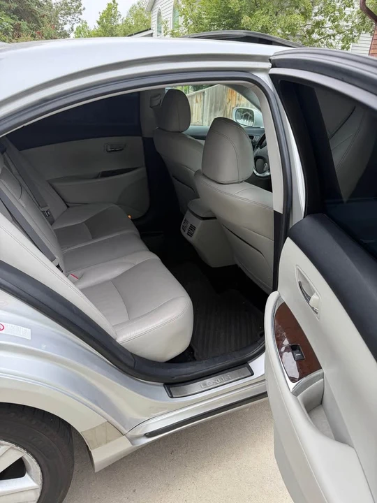 2011 Lexus ES 5th Gen - Image 6 of 8