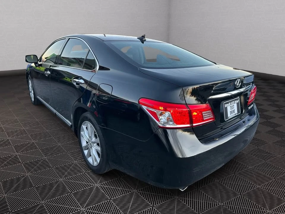 2011 Lexus ES 5th Gen - Image 6 of 9