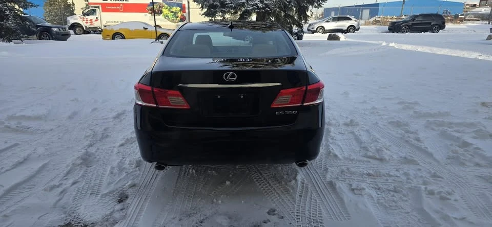 2011 Lexus ES 4th Gen - Image 7 of 19
