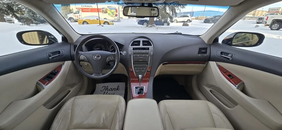 2011 Lexus ES 4th Gen - Image 12 of 19