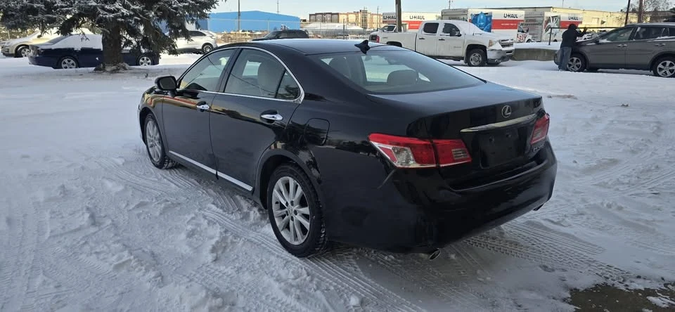 2011 Lexus ES 4th Gen - Image 6 of 19