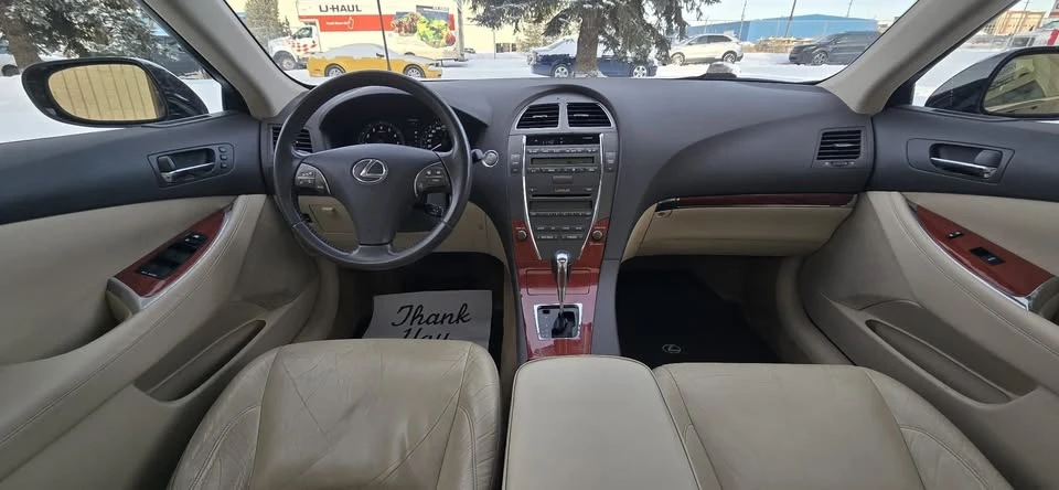 2011 Lexus ES 4th Gen - Image 17 of 19