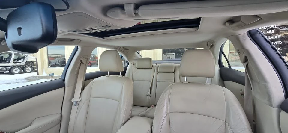 2011 Lexus ES 4th Gen - Image 18 of 19