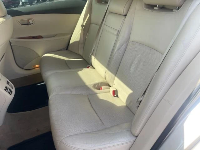 2011 Lexus ES 5th Gen - Image 16 of 16