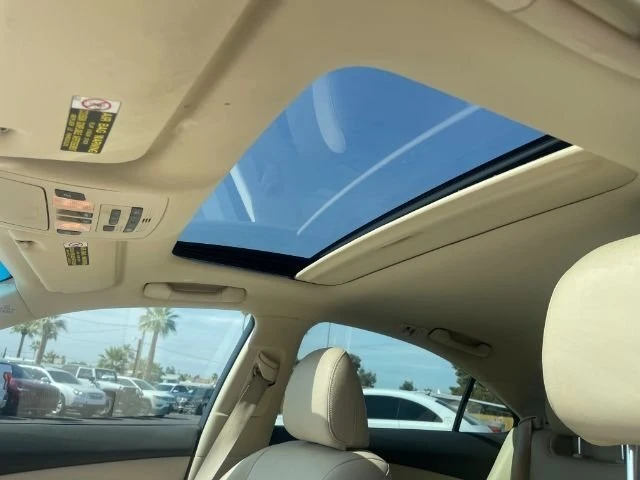 2011 Lexus ES 5th Gen - Image 15 of 16