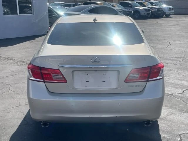 2011 Lexus ES 5th Gen - Image 4 of 16