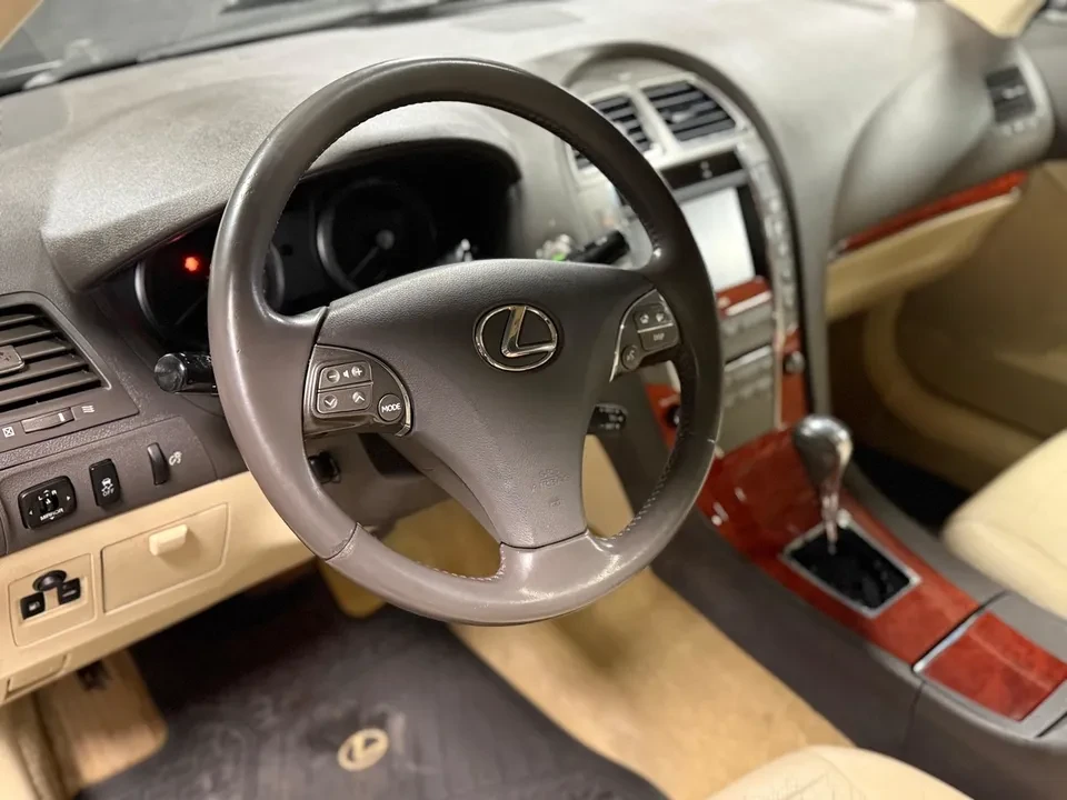 2011 Lexus ES 4th Gen - Image 5 of 7
