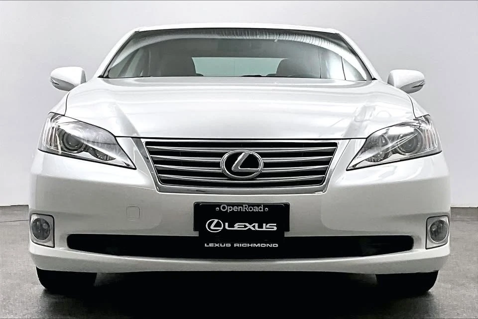 2011 Lexus ES 5th Gen - Image 2 of 19